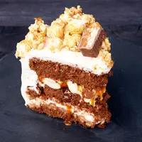 Торт Сникерс