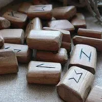 Руны как предсказательная практика