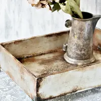 Ржавый металл из дерева. Подносик