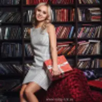 Два женских платья и туника крючком