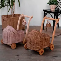 Плетеная люлька из бумажной лозы