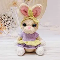 Кошечка Мия и зайка Зоя