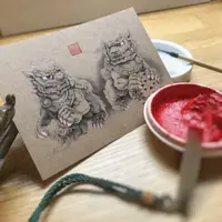 Каменные львы