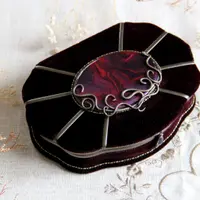 Бархат и камень