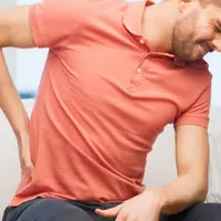 Грыжа диска: откуда растут проблемы в спине и как обойтись без хирургии