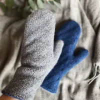 Варежки Diagonal mittens