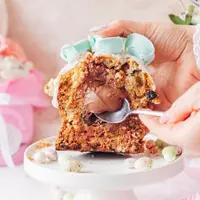 Пасха: десерт-яйца, торт-яйцо, куличи, муссовые зайки