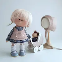 Девочка с коляской