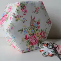 Шестиугольная швейная коробка