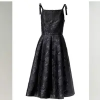 Платье Одри Хепберн с пышной юбкой