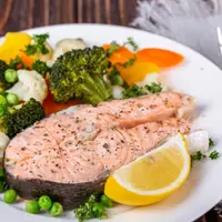 Здоровая жизнь без жирного и жареного: составляем меню и готовим на пару