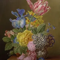 Ваза с цветами и птичьим гнездом