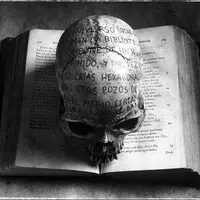 Некромантия от древности и до наших дней