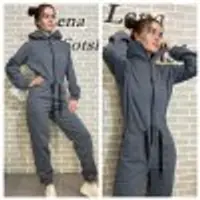 Комбинезон с высоким воротом