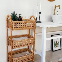 Плетёная этажерка