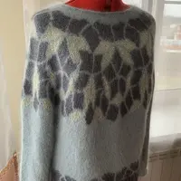 Пуловер с жаккардовой кокеткой Topaz