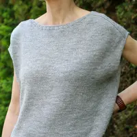 Топ с плечом-погоном Hedda