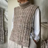 Безрукавка с воротом Twist Loop Collar