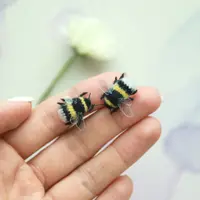 Крошка Шмелик