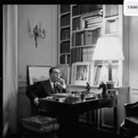 Кристобаль Баленсиага. Шедевры сложной простоты