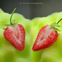 Клубника и дыня в разрезе