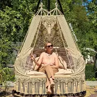 Диван Цезарь