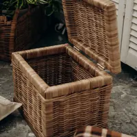 Плетение из бумажной лозы