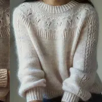 Пуловер с рельефным узором на круглой кокетке Fairy Bouquet