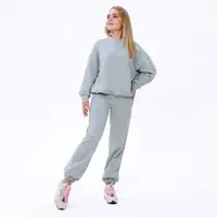 Костюм Экрю — женщины