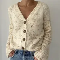 Базовый кардиган с V-горловиной Mia