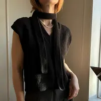 Жилет с V-образной горловиной Vest No. 9