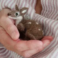 Вязаный спицами оленёнок Miniature Fallow Deer
