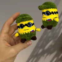 Миньон брелок крючком