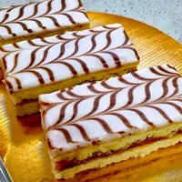 Пирожное Цветная полоска