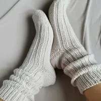 Вязаные спицами носки Basic Socken