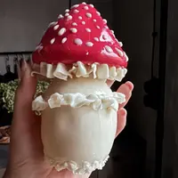 Ёлочные игрушки из карамели со сладостями внутри