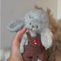 Зайчик маленький в комбинезоне