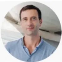 Как привлекать клиентов через рекламу с ИИ