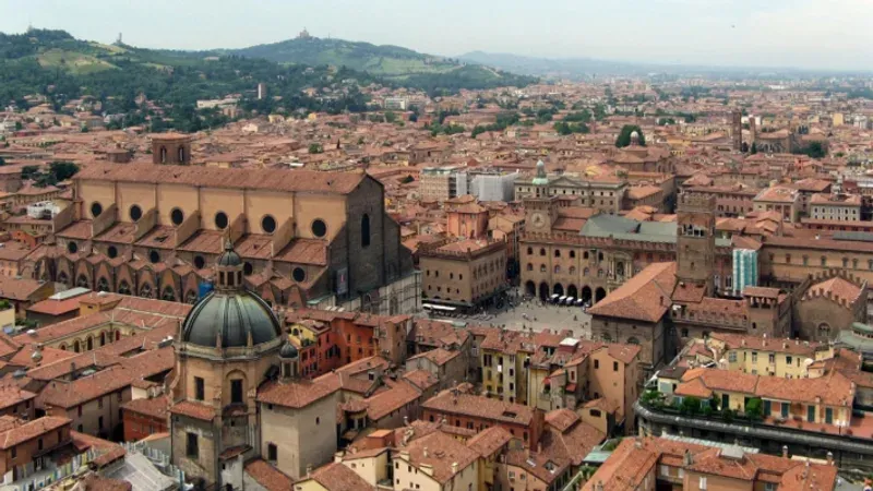 Палаццо, соборы, виллы: архитектура Модены и Болоньи