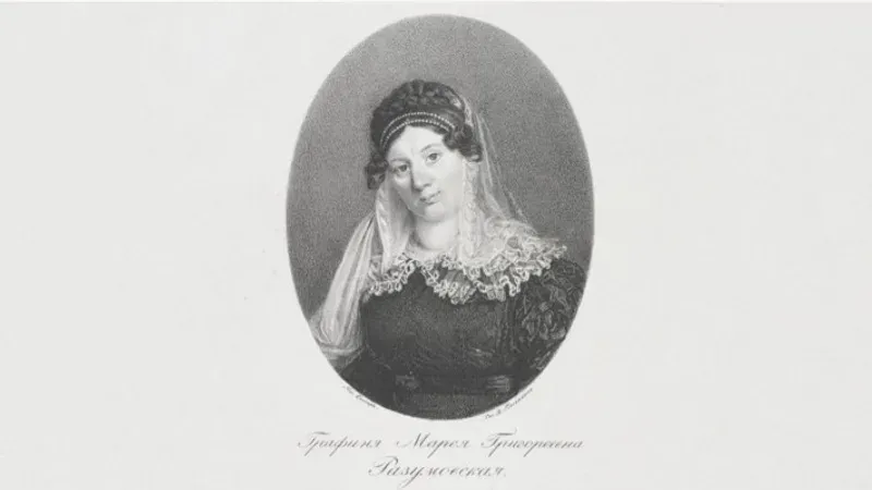 Нарядна как бабочка летом… Знаменитые модницы двух столиц