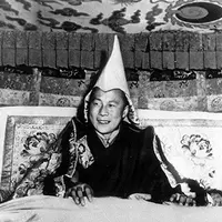 Независимый Тибет, ч. 2. Регентство и правление XIV Далай-ламы Тэнцзин Гьяцо (1933-1951)