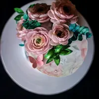 Торт Девочка с цветами и хамелеоном