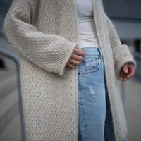 Вязаный спицами кардиган-кокон Honey