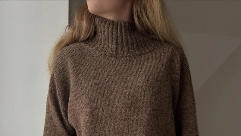 Вязаный спицами тонкий свитер-оверсайз с японским плечом Note LeKnit