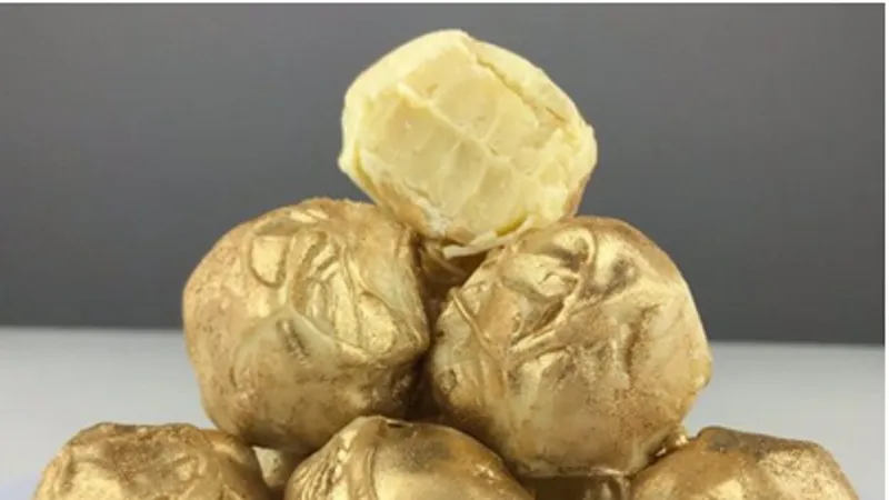 Конфета Грибы белый шоколад