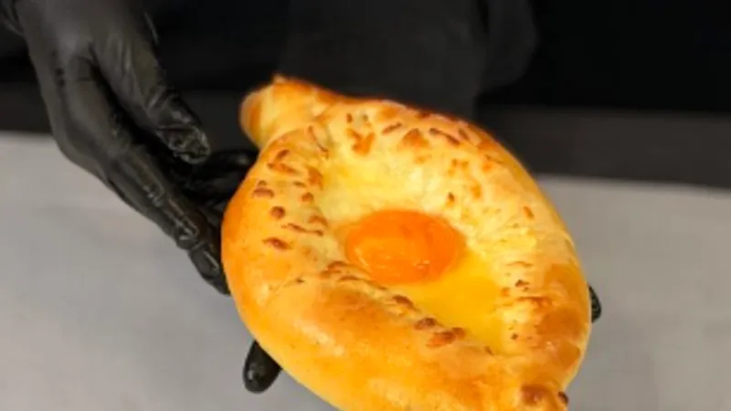 Хачапури по-аджарски