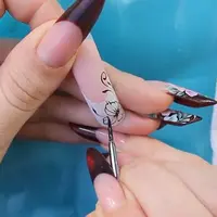 Секреты тонких линий на ногтях